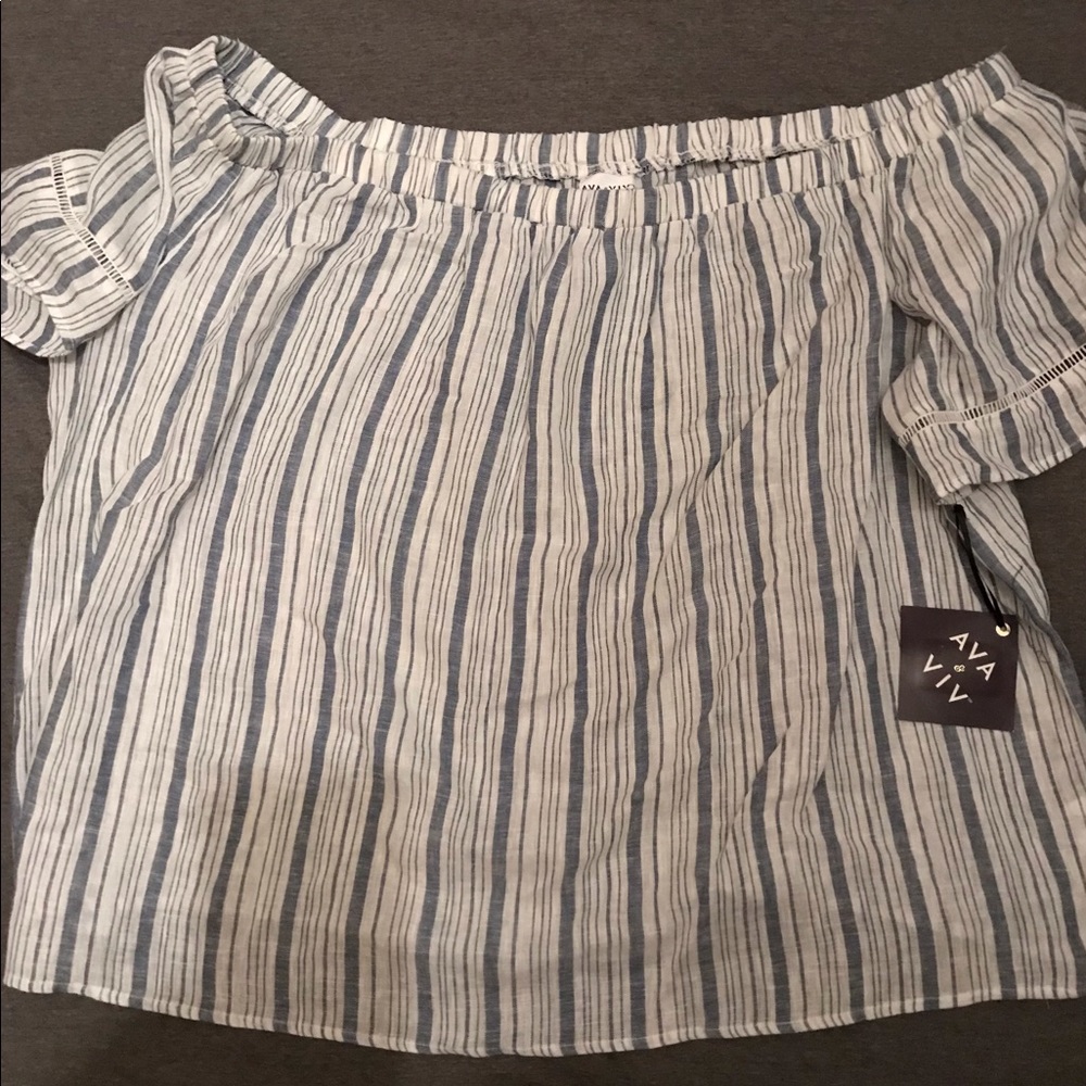 Ava & Viv off the shoulder top size 4X